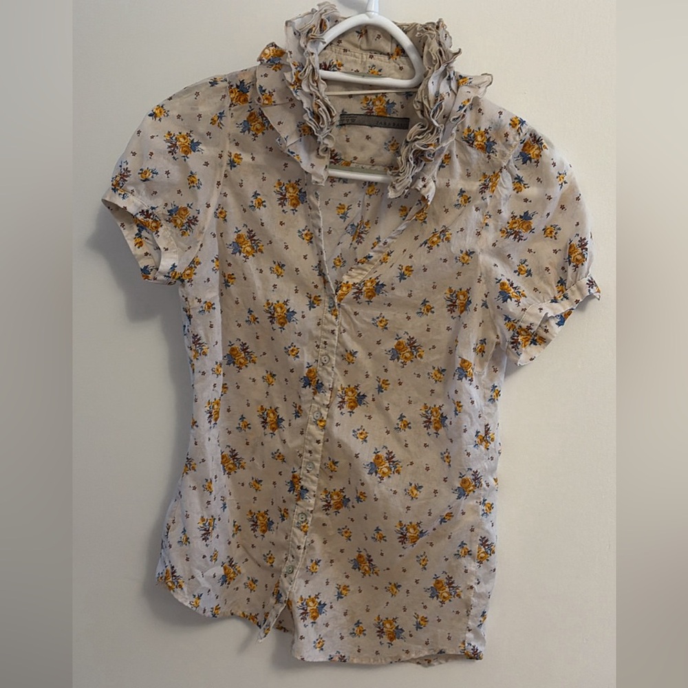 Zara floral cotton blouse with ruffle neck detail size small